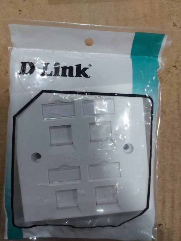 D-Link Face Plate 4 Quad with Shutter | White
